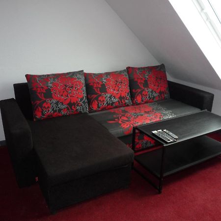 Ferienwohnung In Duesseldorf Hassel エクステリア 写真